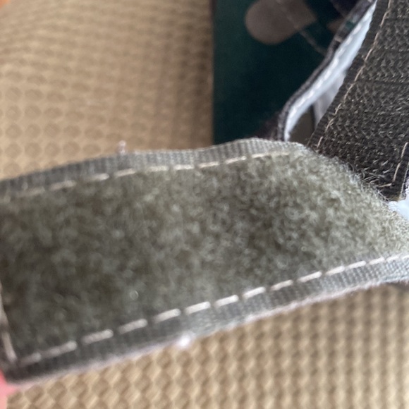 New Camo Hat, Camouflage Green Baseball Cap - Picture 5 of 6